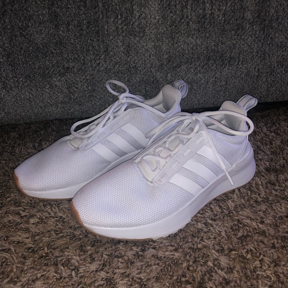 ADIDAS Cloud foam Sneakers